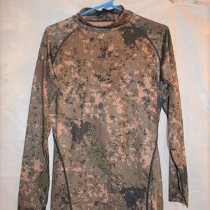 Men's Tesla mock-neck cold weather base layer long-sleeve shirt - camo print
